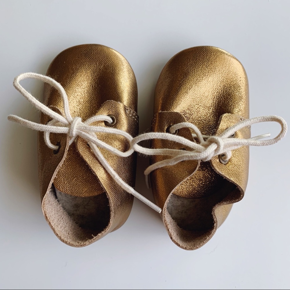 Zuzii gold baby oxfords